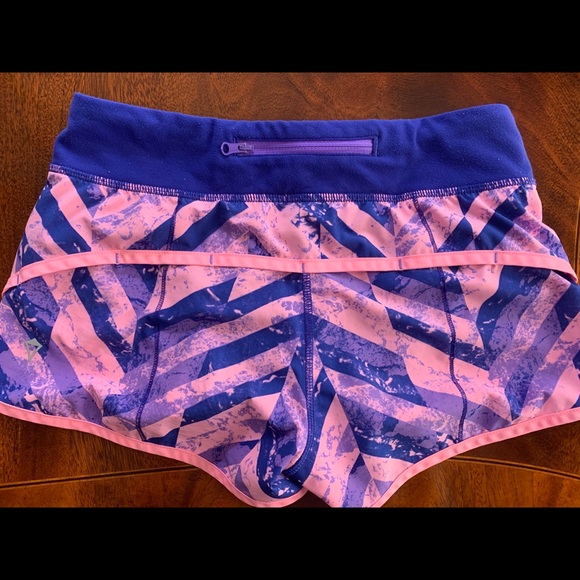 Ivivva Shorts-12y - Picture 2 of 4